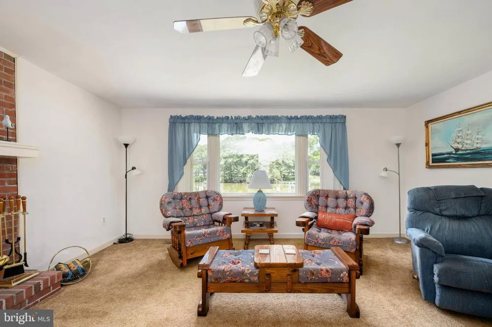 279 HARBOR DRIVE Reedville, VA 22539