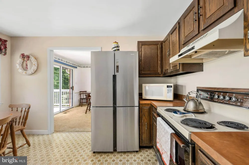 279 HARBOR DRIVE Reedville, VA 22539