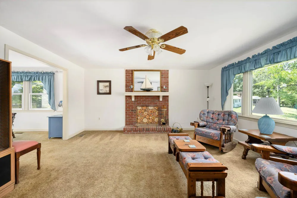 279 HARBOR DRIVE Reedville, VA 22539