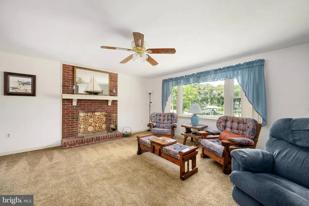 279 HARBOR DRIVE Reedville, VA 22539