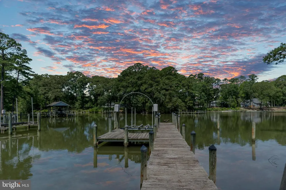 279 HARBOR DRIVE Reedville, VA 22539