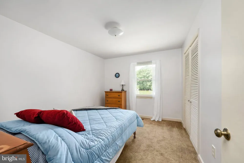 279 HARBOR DRIVE Reedville, VA 22539