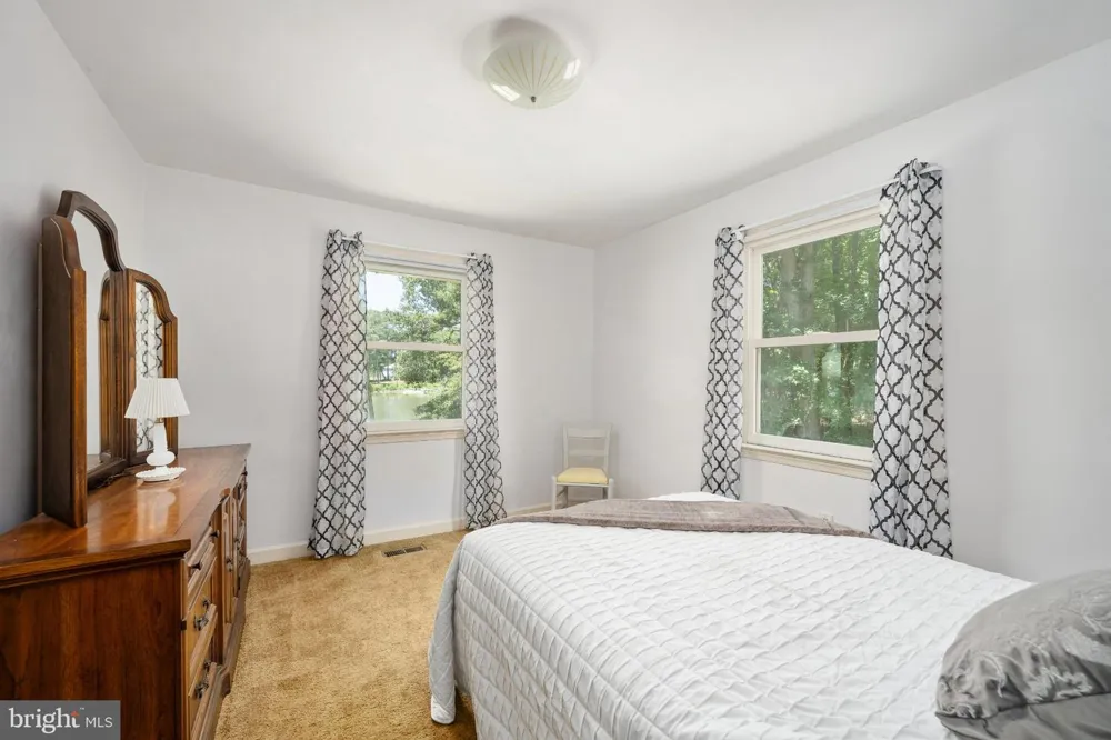 279 HARBOR DRIVE Reedville, VA 22539