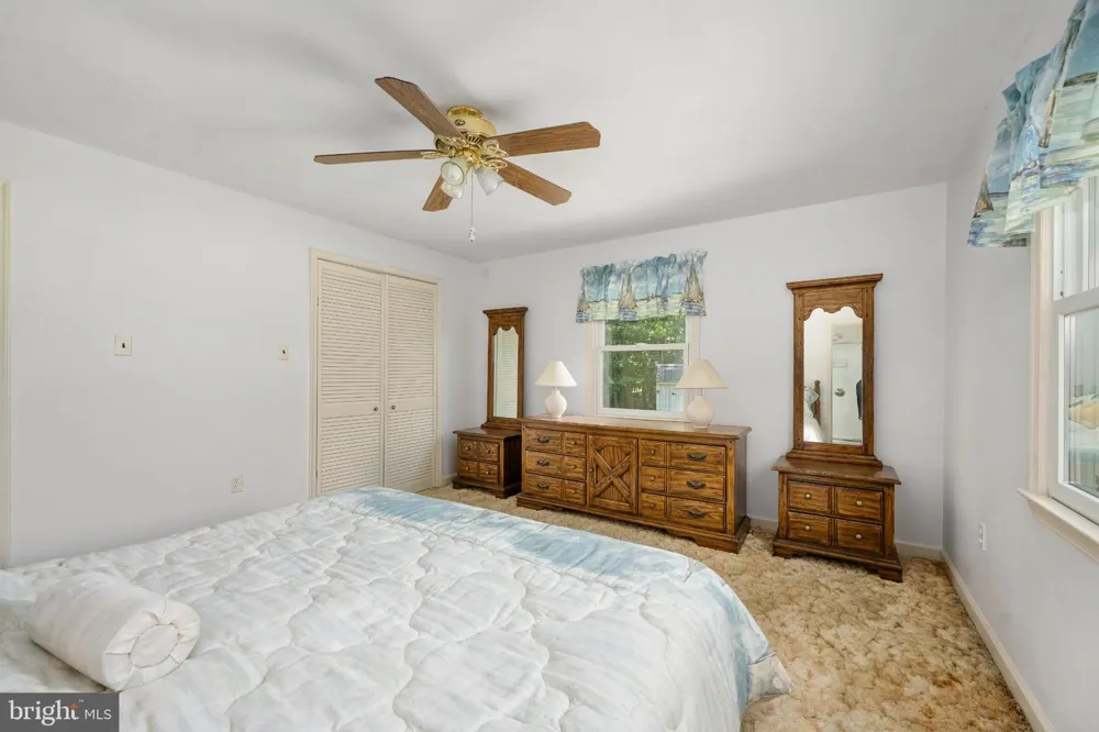 279 HARBOR DRIVE Reedville, VA 22539