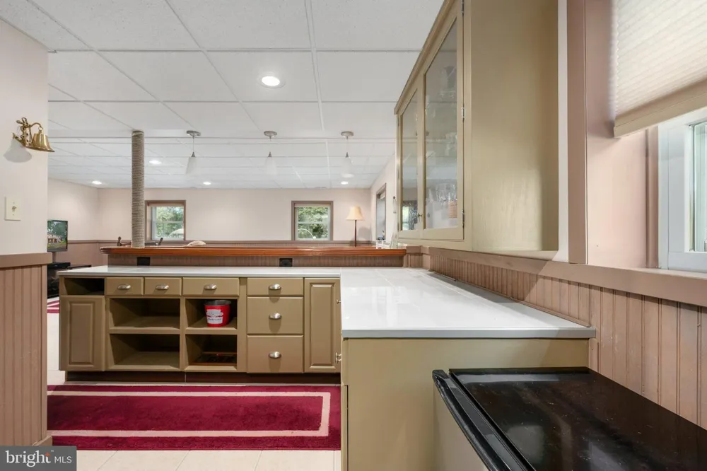 279 HARBOR DRIVE Reedville, VA 22539