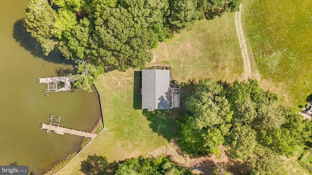 279 HARBOR DRIVE Reedville, VA 22539