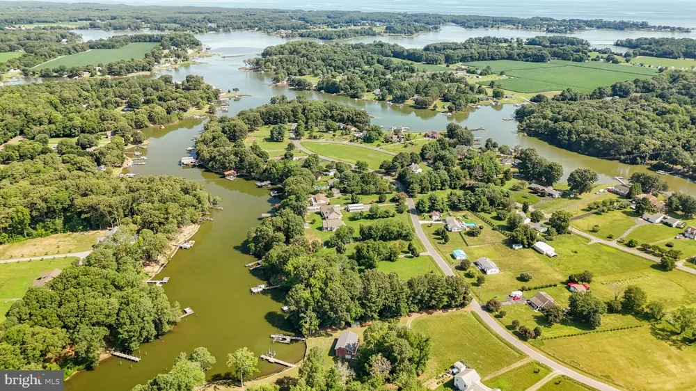 279 HARBOR DRIVE Reedville, VA 22539