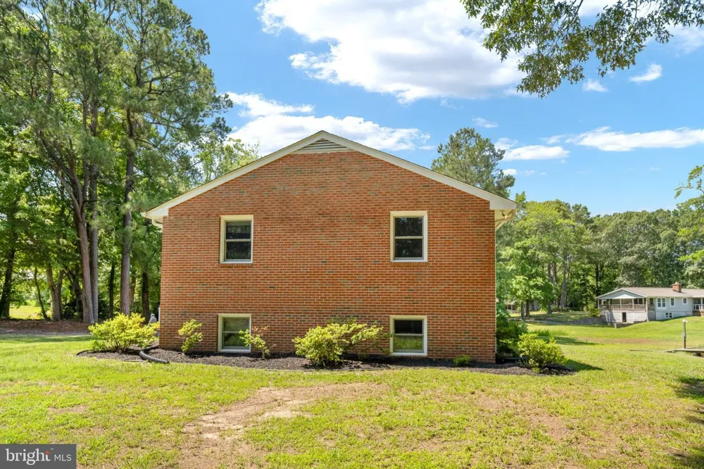 279 HARBOR DRIVE Reedville, VA 22539