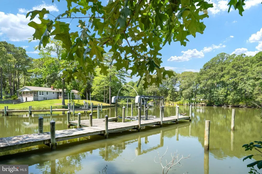 279 HARBOR DRIVE Reedville, VA 22539
