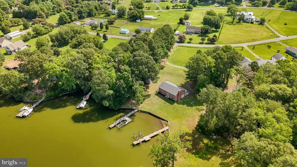 279 HARBOR DRIVE Reedville, VA 22539