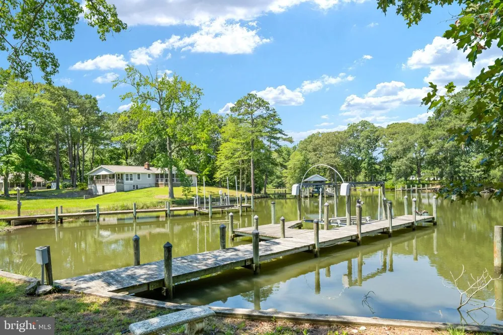 279 HARBOR DRIVE Reedville, VA 22539