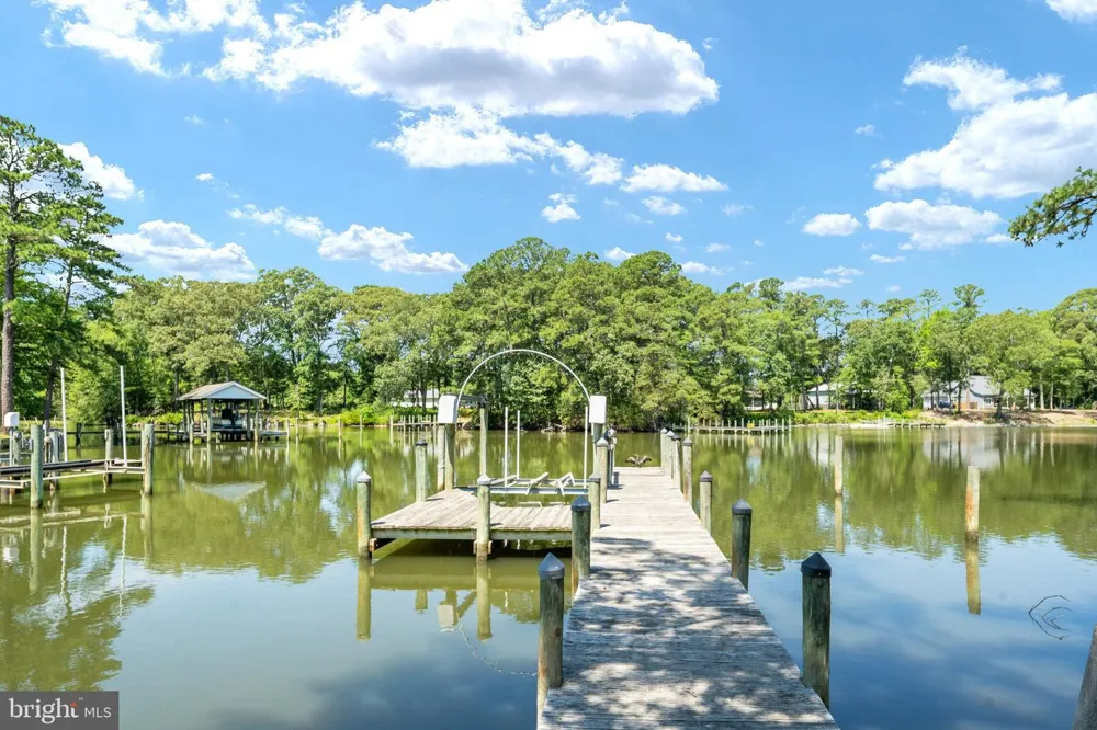 279 HARBOR DRIVE Reedville, VA 22539