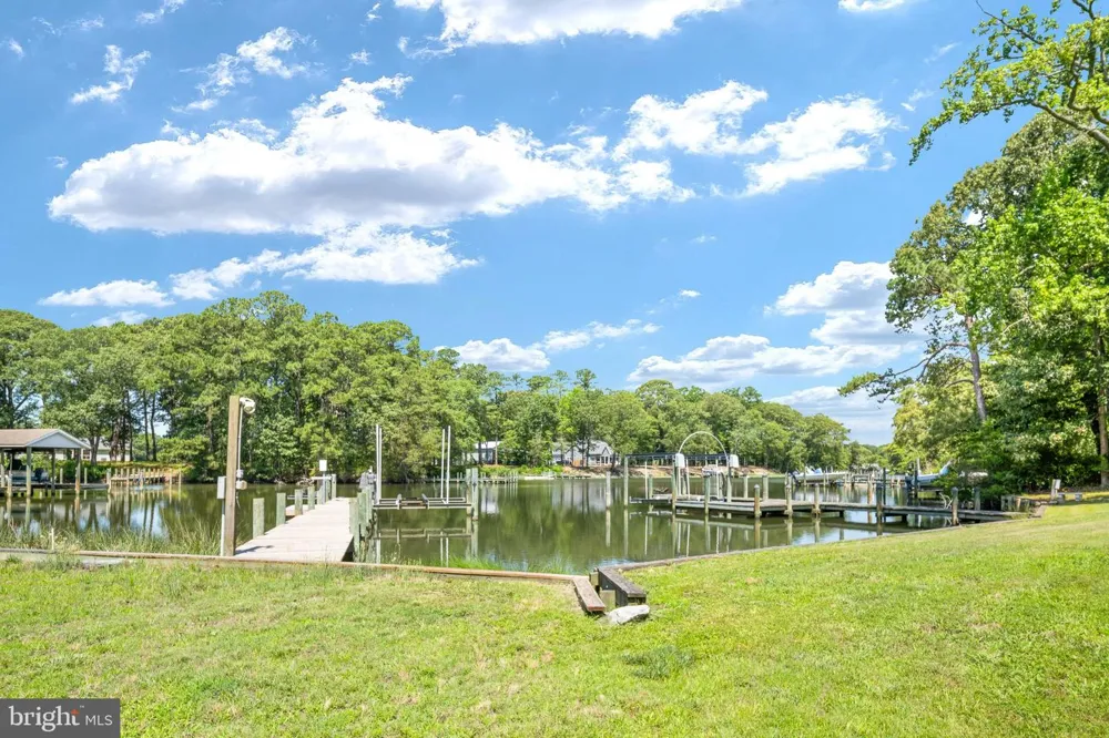 279 HARBOR DRIVE Reedville, VA 22539