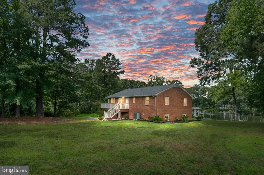 279 HARBOR DRIVE Reedville, VA 22539