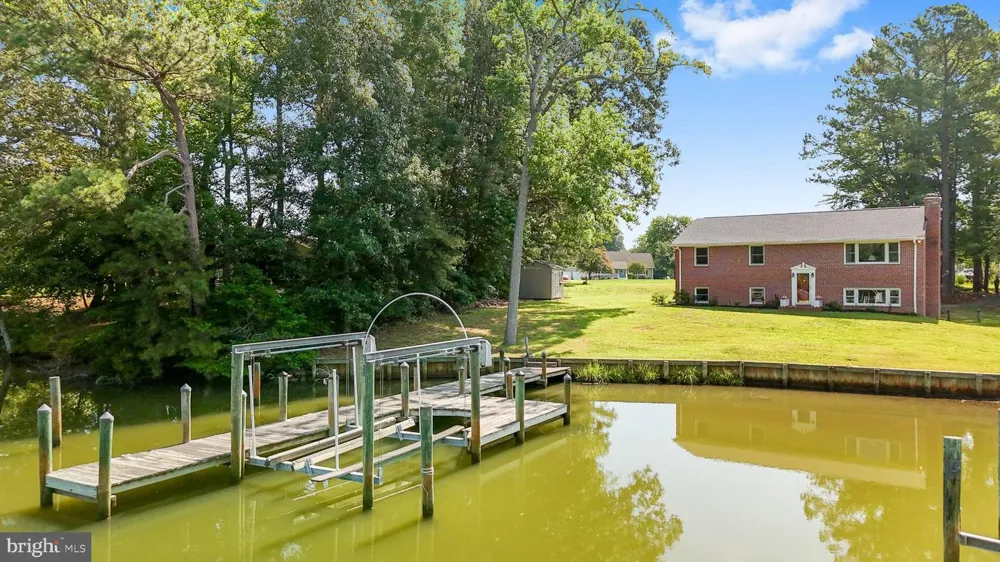 279 HARBOR DRIVE Reedville, VA 22539