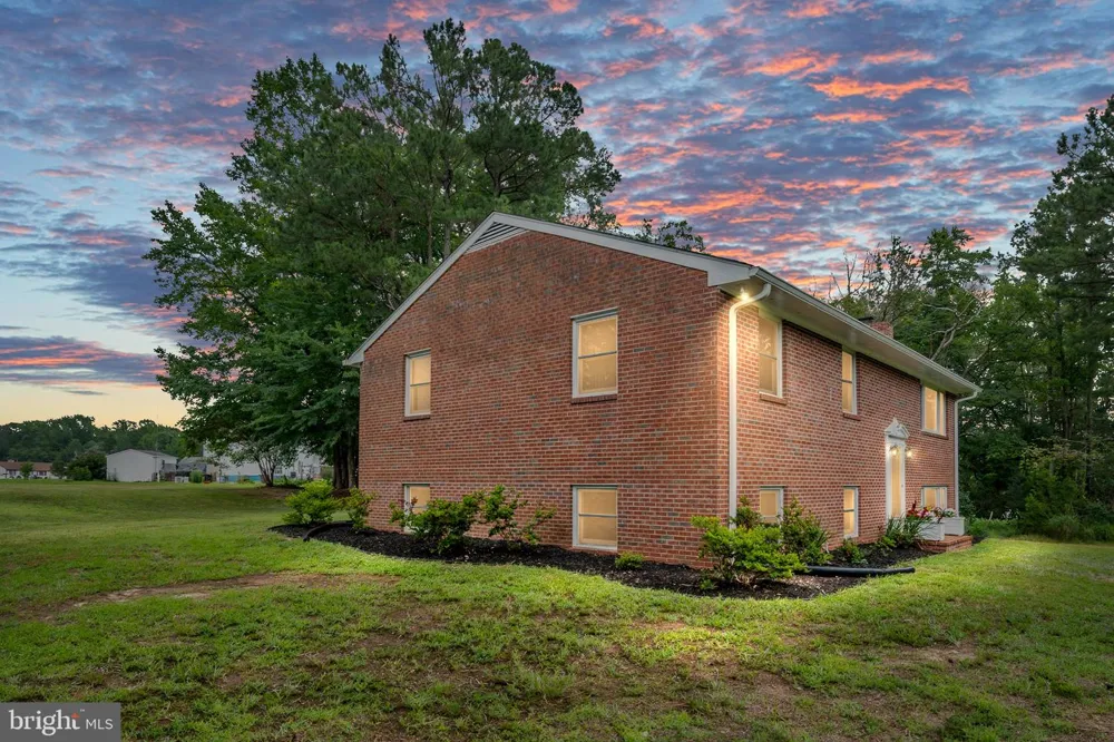 279 HARBOR DRIVE Reedville, VA 22539