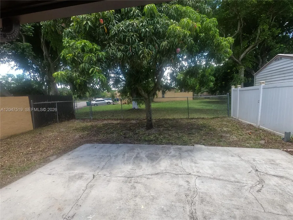 3060 NW 204th Ln Miami Gardens, FL 33056