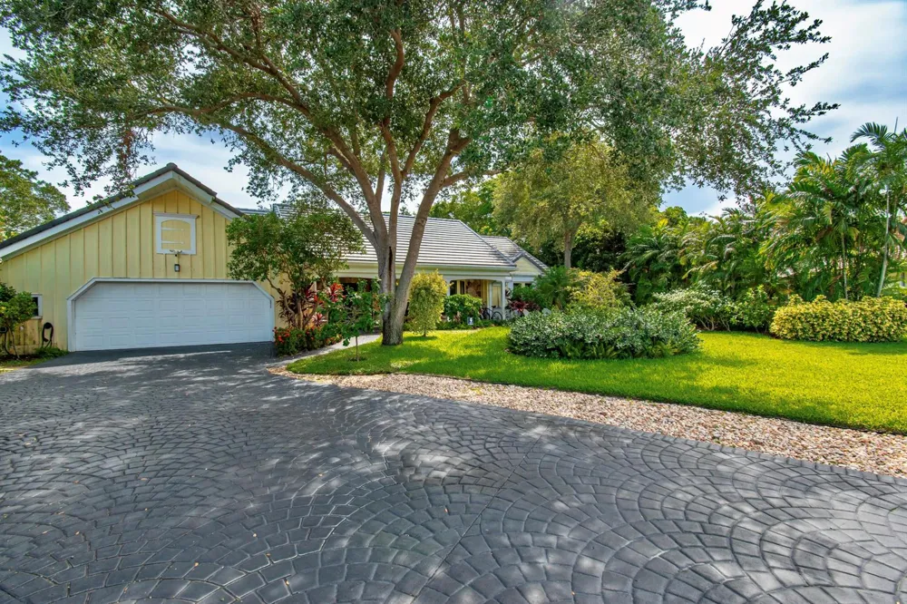 6962 S Grande Drive Boca Raton, FL 33433