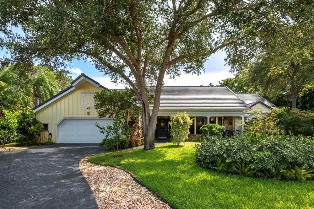 6962 S Grande Drive Boca Raton, FL 33433