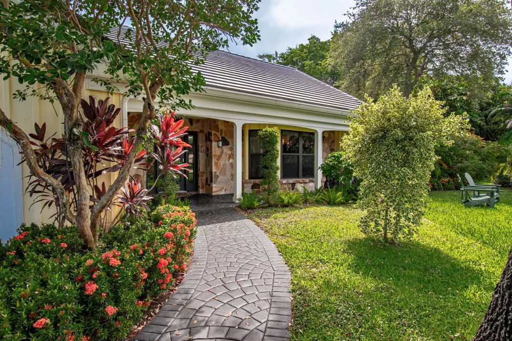 6962 S Grande Drive Boca Raton, FL 33433