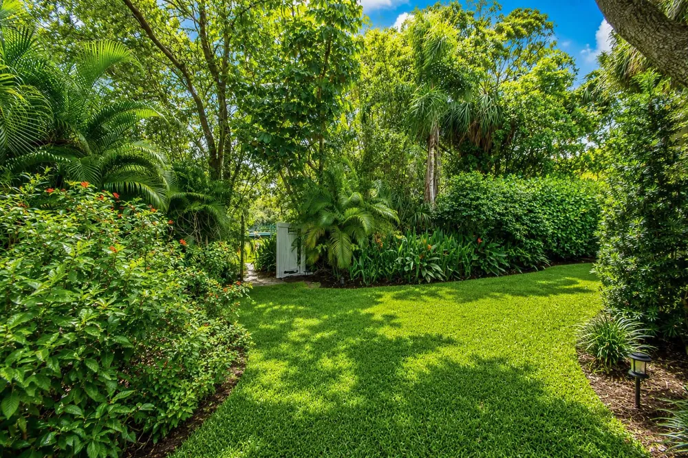 6962 S Grande Drive Boca Raton, FL 33433