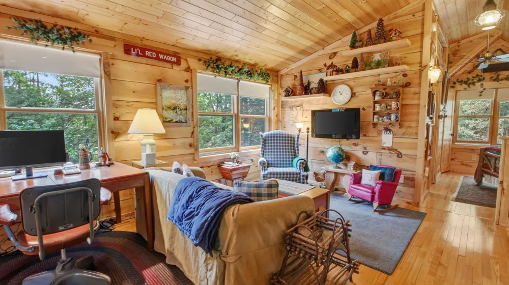 9146N Chippewa Pines Way Winter, WI 54896