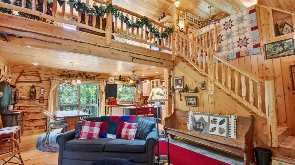 9146N Chippewa Pines Way Winter, WI 54896