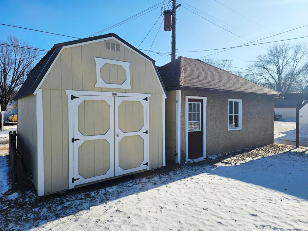 914 4th Street Montevideo, MN 56265