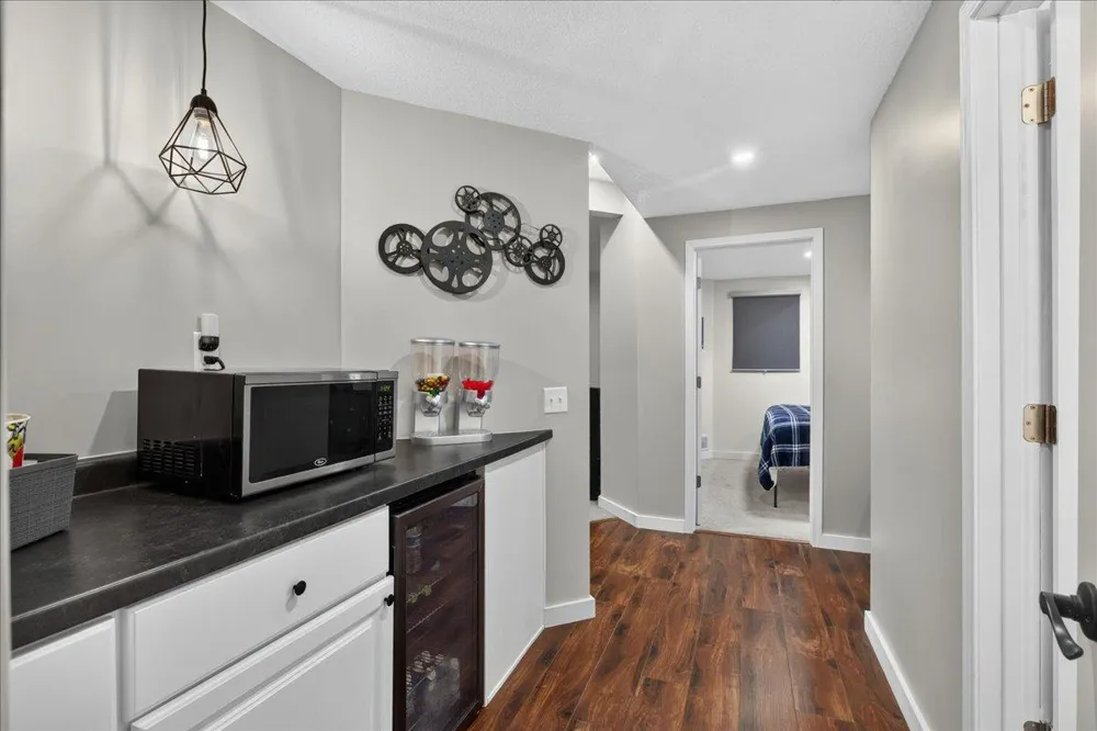 10909 Quail Avenue Champlin, MN 55316