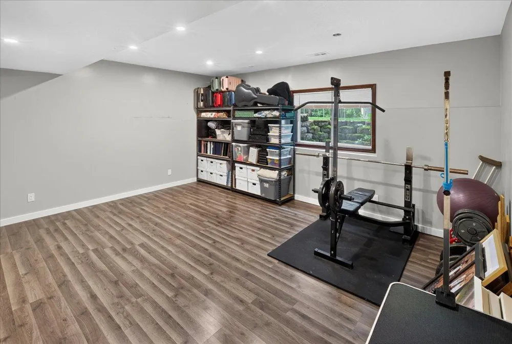 10909 Quail Avenue Champlin, MN 55316