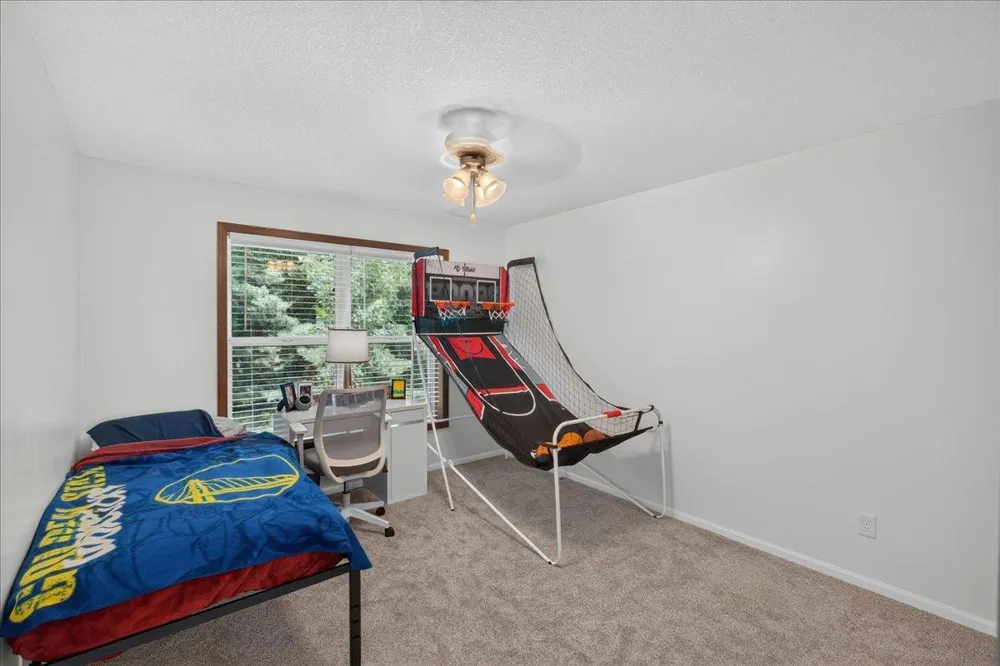10909 Quail Avenue Champlin, MN 55316