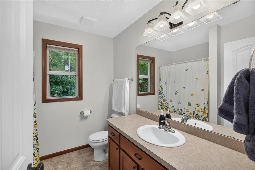 10909 Quail Avenue Champlin, MN 55316