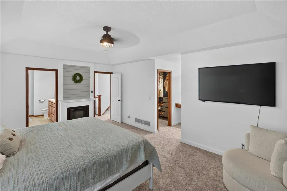 10909 Quail Avenue Champlin, MN 55316