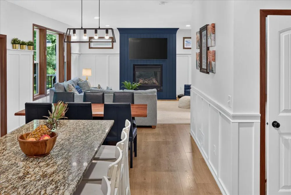 10909 Quail Avenue Champlin, MN 55316