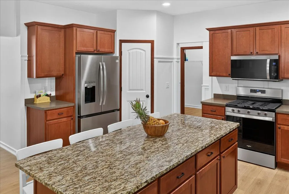 10909 Quail Avenue Champlin, MN 55316