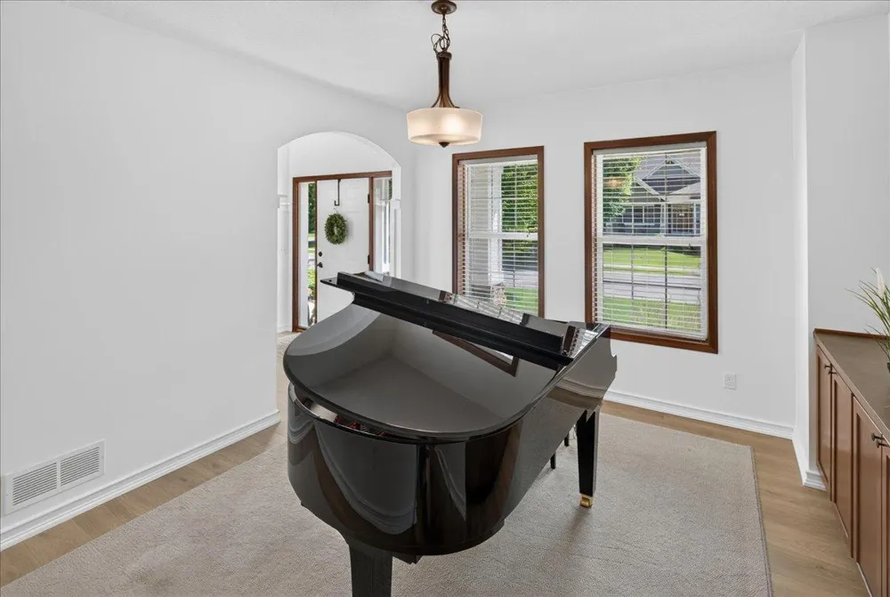10909 Quail Avenue Champlin, MN 55316