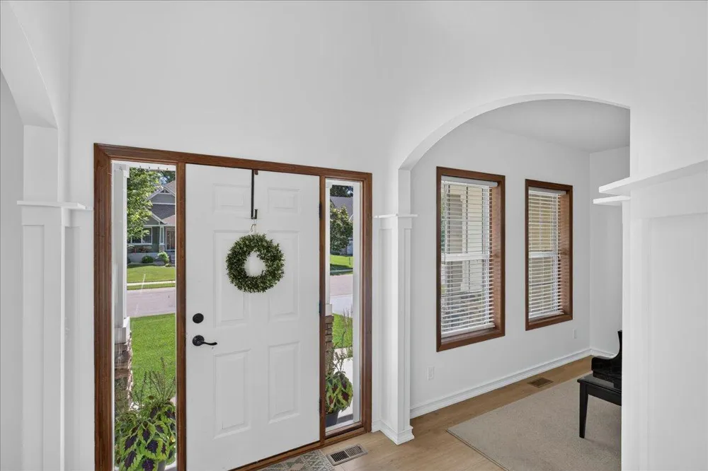 10909 Quail Avenue Champlin, MN 55316