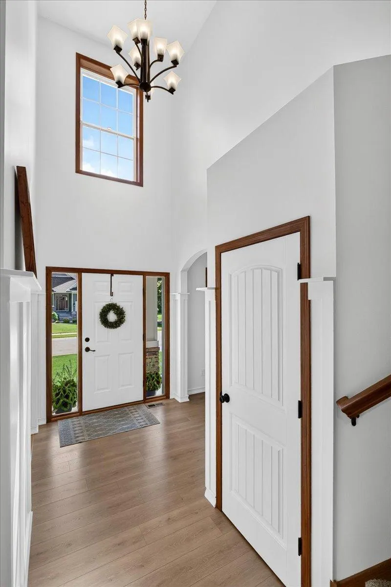 10909 Quail Avenue Champlin, MN 55316