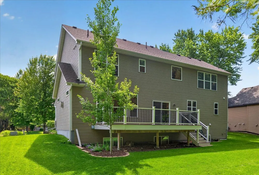 10909 Quail Avenue Champlin, MN 55316