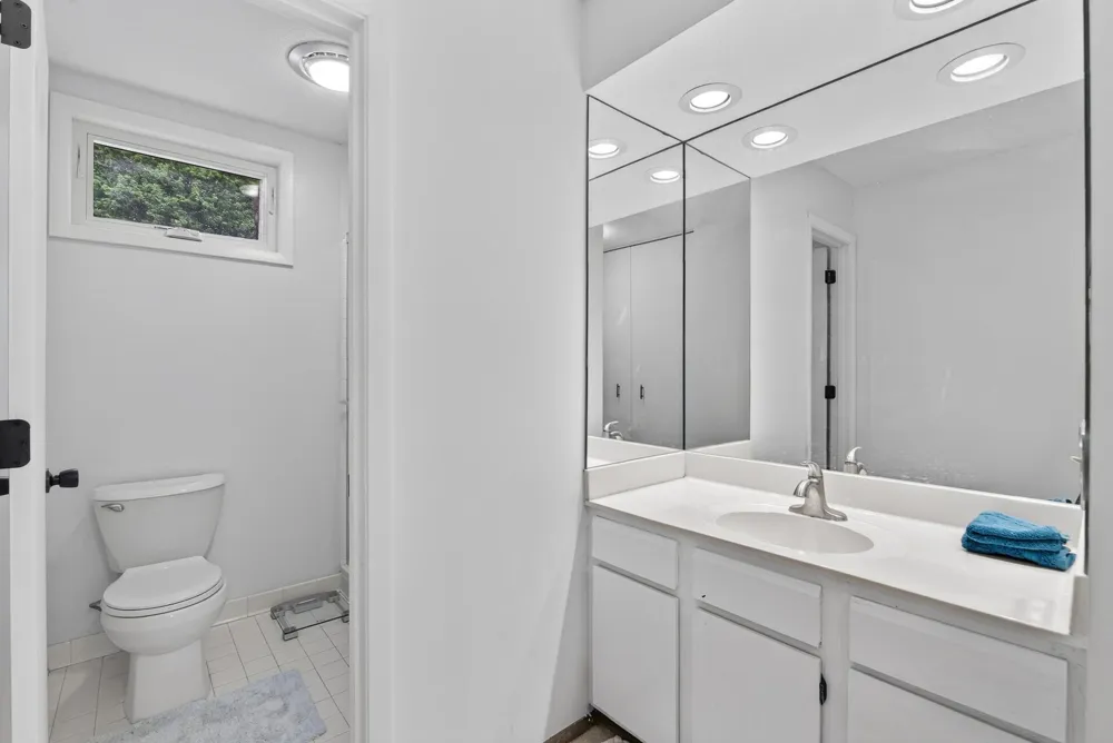5725 Duncan Lane Edina, MN 55436