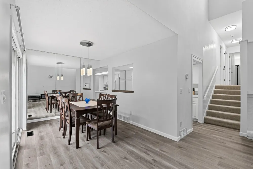 5725 Duncan Lane Edina, MN 55436