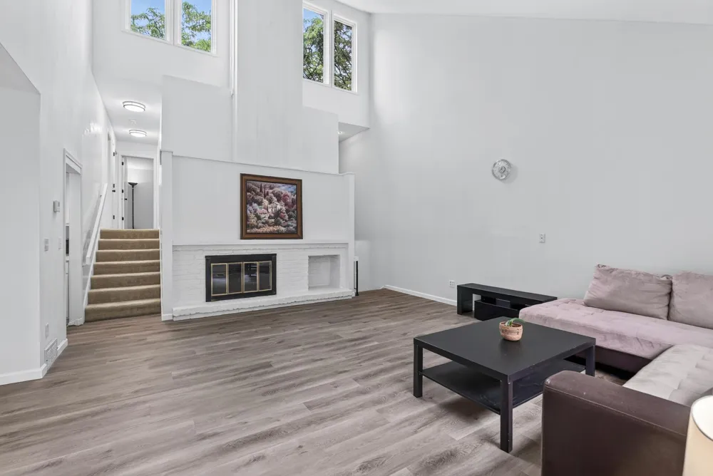 5725 Duncan Lane Edina, MN 55436