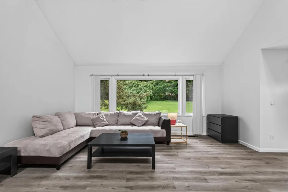 5725 Duncan Lane Edina, MN 55436