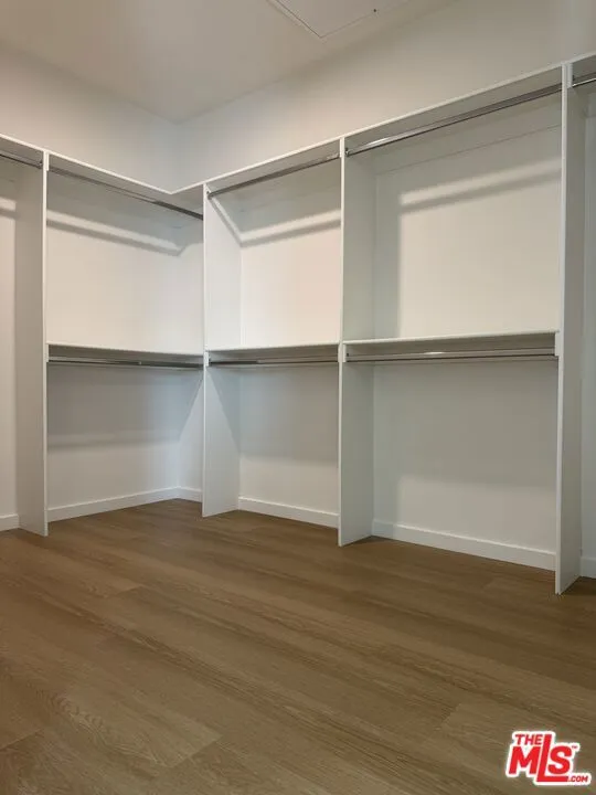 5119 Colfax Avenue #303 Valley Village, CA 91601