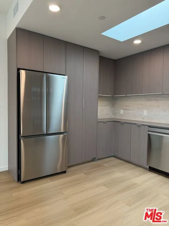5119 Colfax Avenue #303 Valley Village, CA 91601