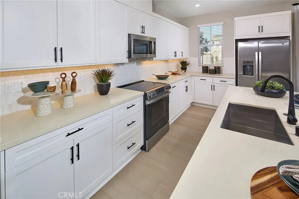 5912 Rockport Rd Eastvale, CA 92880