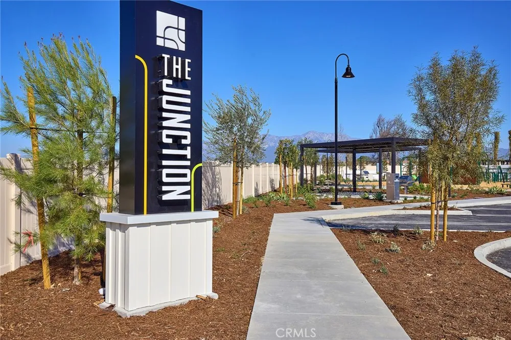 5912 Rockport Rd Eastvale, CA 92880
