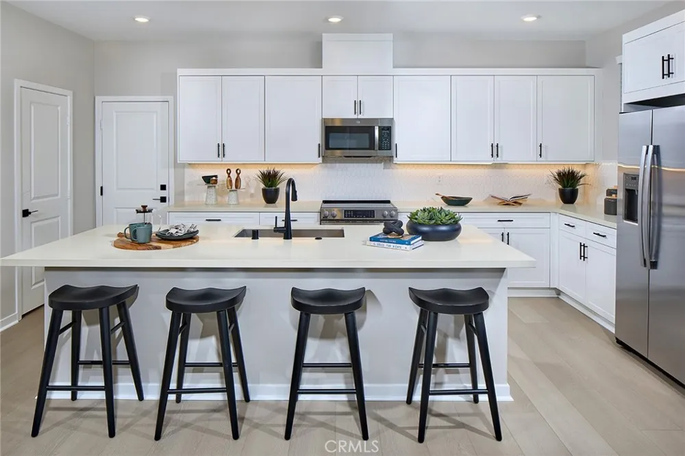 5912 Rockport Rd Eastvale, CA 92880