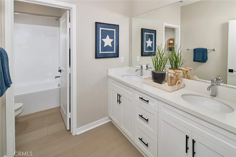 5912 Rockport Rd Eastvale, CA 92880