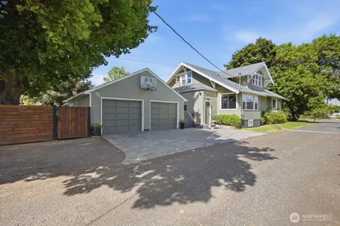 400 Coppei Avenue